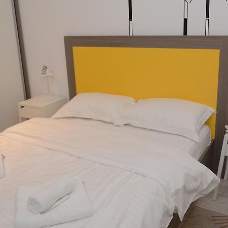 Cozy Apartments - City Center Iasi Exterior photo