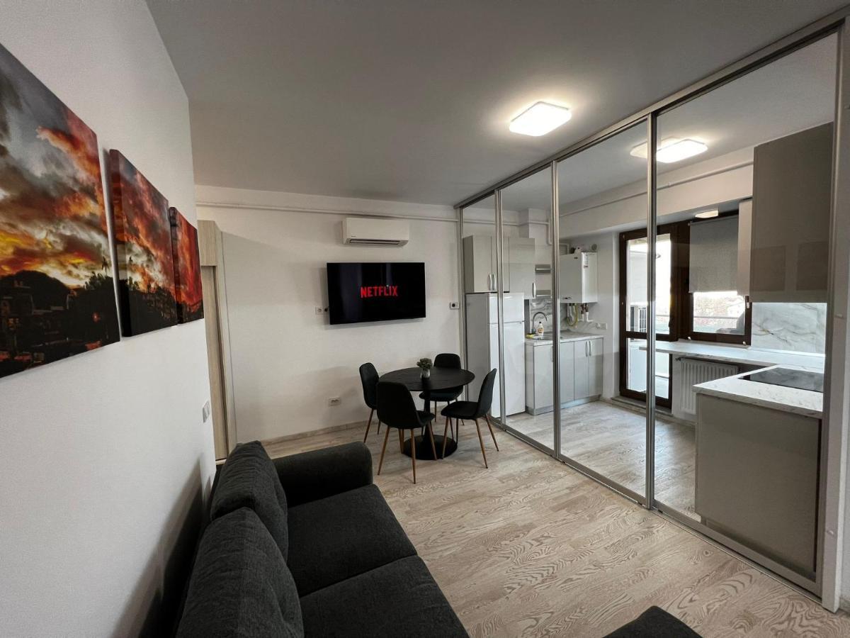 Cozy Apartments - City Center Iasi Exterior photo
