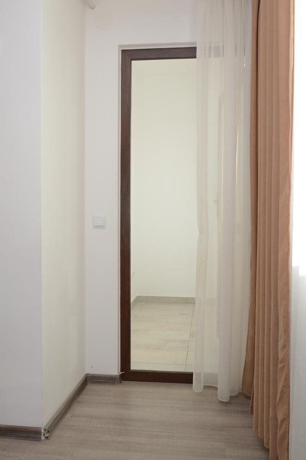 Cozy Apartments - City Center Iasi Exterior photo