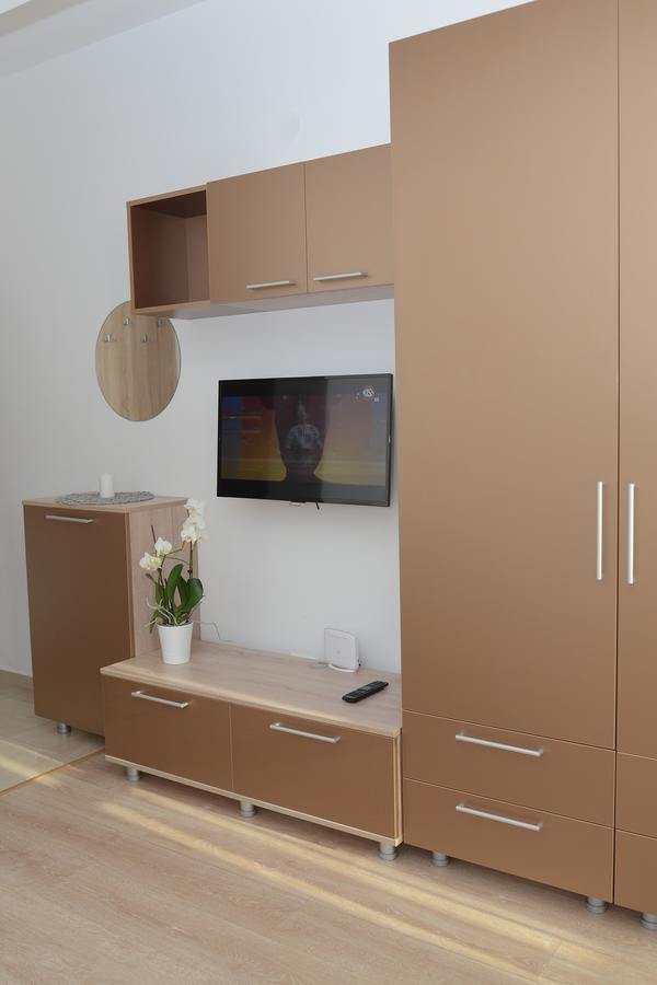 Cozy Apartments - City Center Iasi Exterior photo