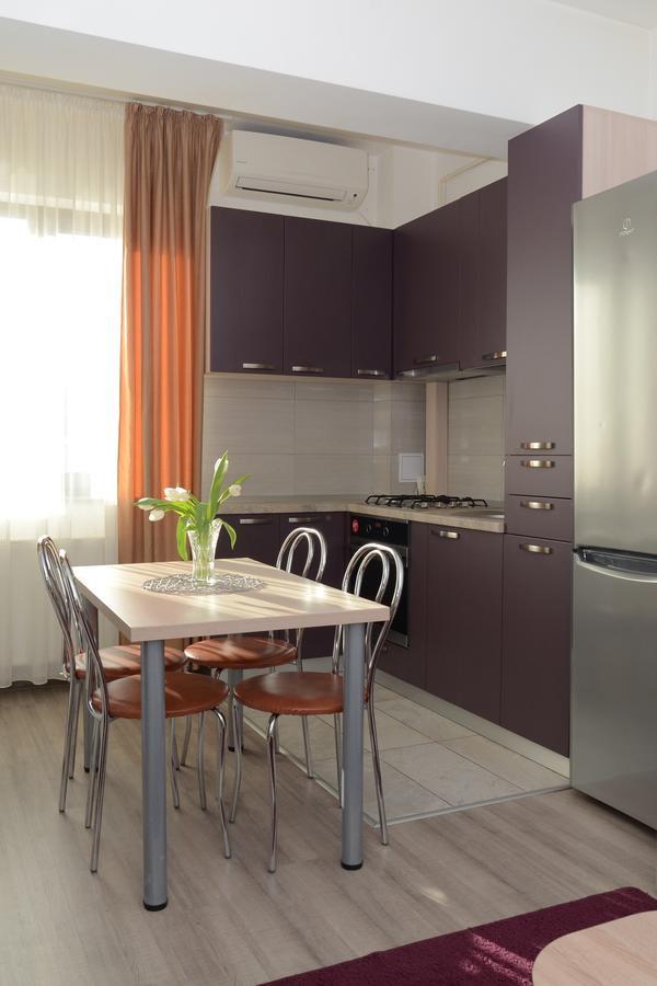 Cozy Apartments - City Center Iasi Exterior photo
