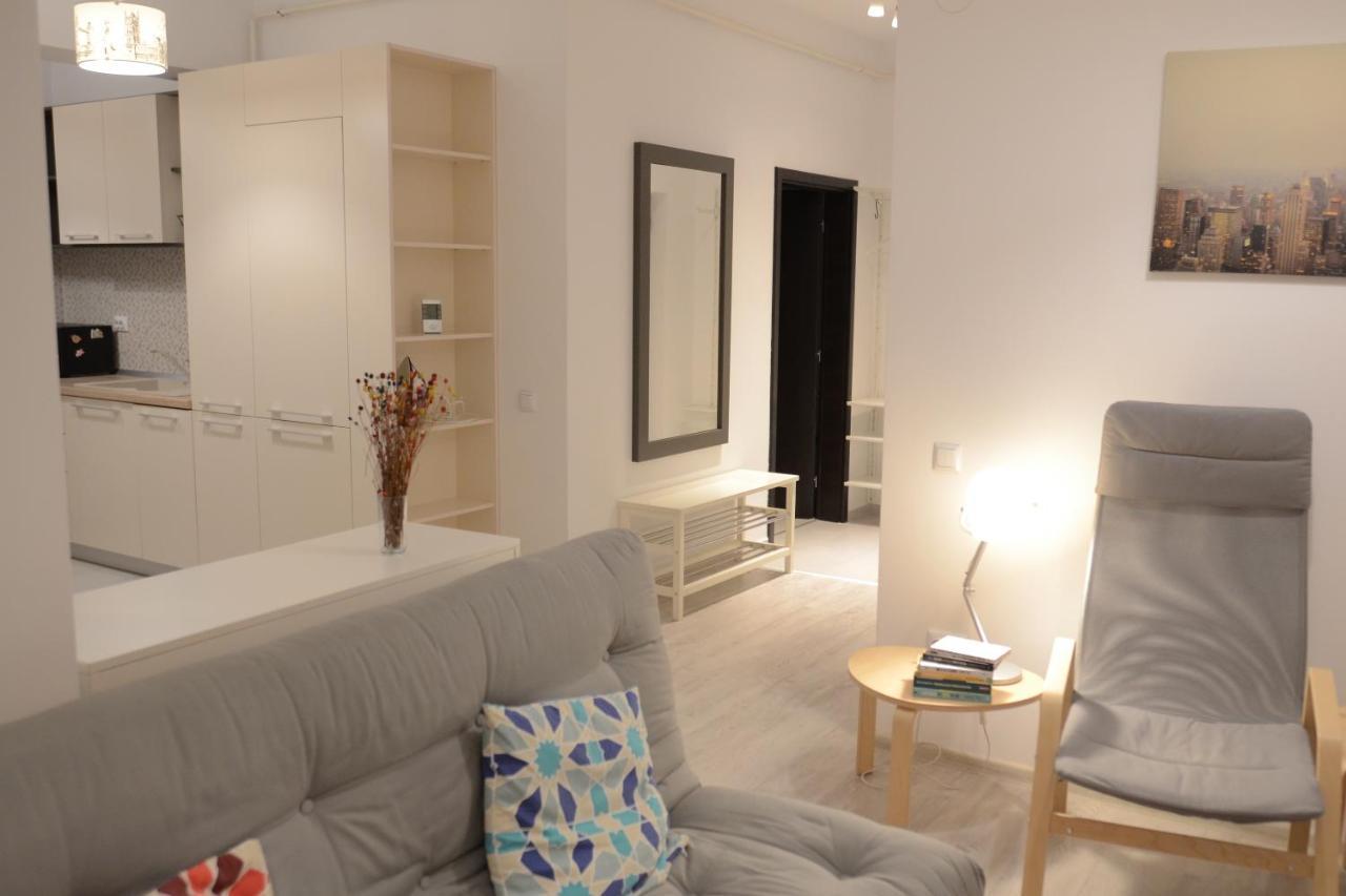 Cozy Apartments - City Center Iasi Exterior photo